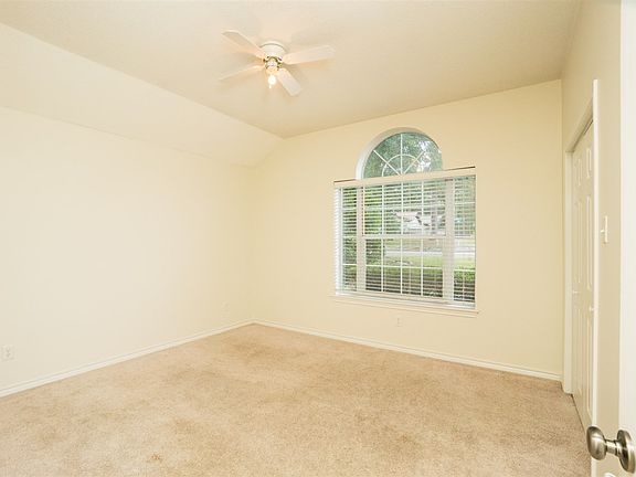 5th image of 1306 Lawndale Ave