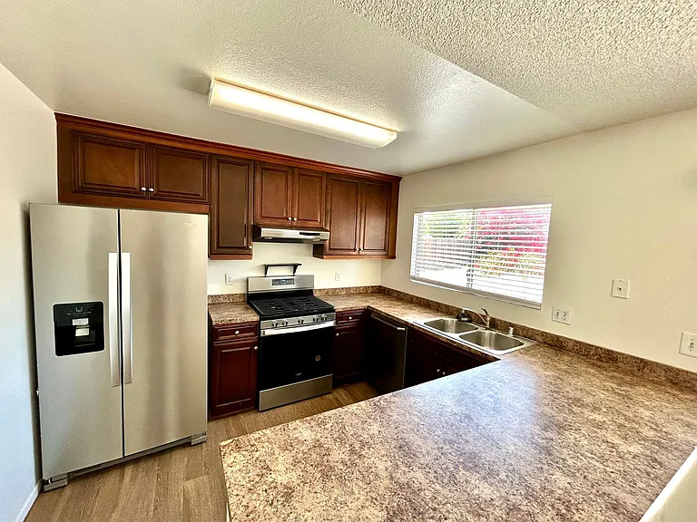 2871 Wardlow Ave — Photo 4