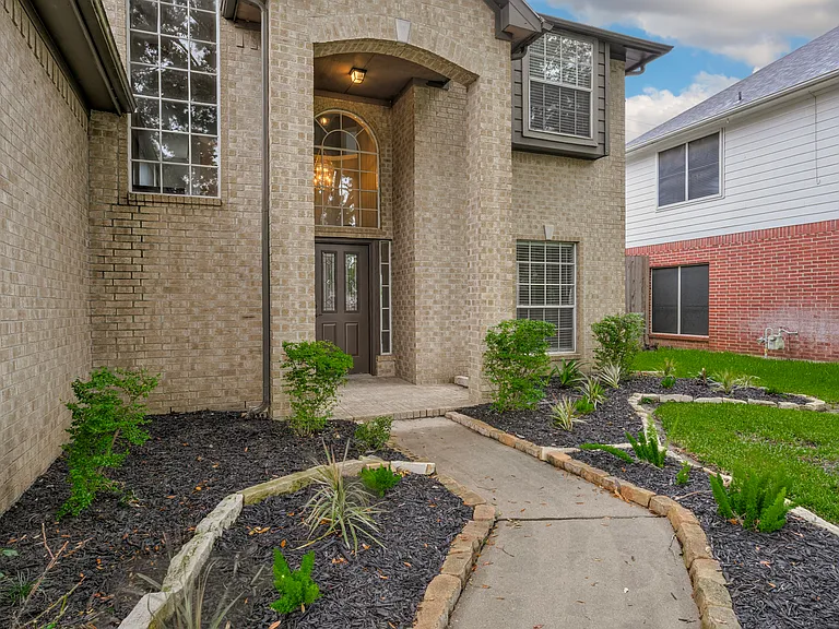 3361 Zubin Ln — Photo 35