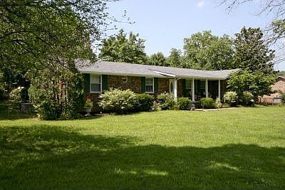 4th image of 114 Austin Ave