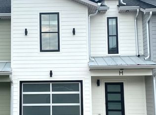 160 Excell Rd #H, Clarksville, TN 37043