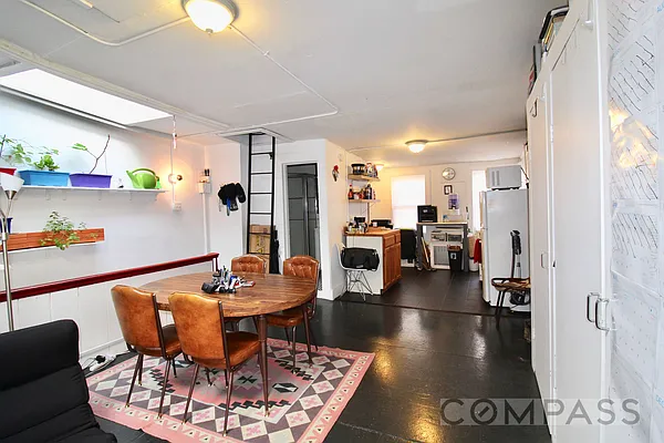 Rented by Compass | media 14