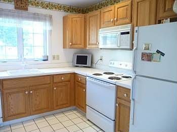4th image of 4101 Buttonwood Ln