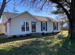 616 Rutherford Ln, Columbia, TN 38401
