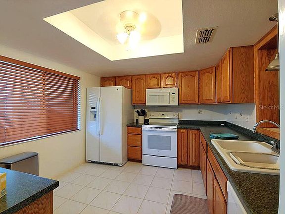 5th image of 2525 Royal Pines Cir #26-F