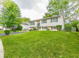 1051 Princeton Circle Dr, Hanover Park, IL 60133