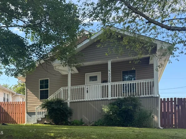 302 1/2 Highland Ave, Johnson City, TN 37604
