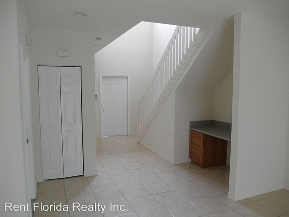3rd image of 324 Talia Cir