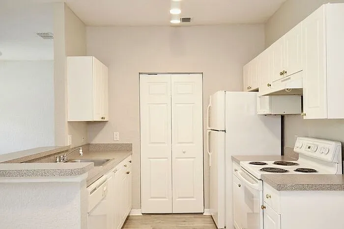 822 Grand Regency Point #103 — Photo 6