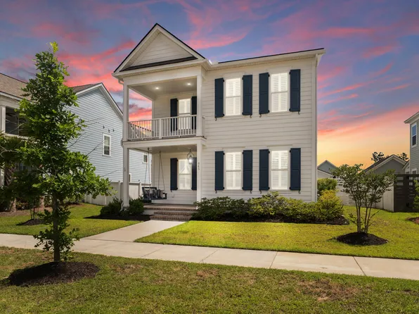 645 Blueway Ave, Summerville, SC 29486