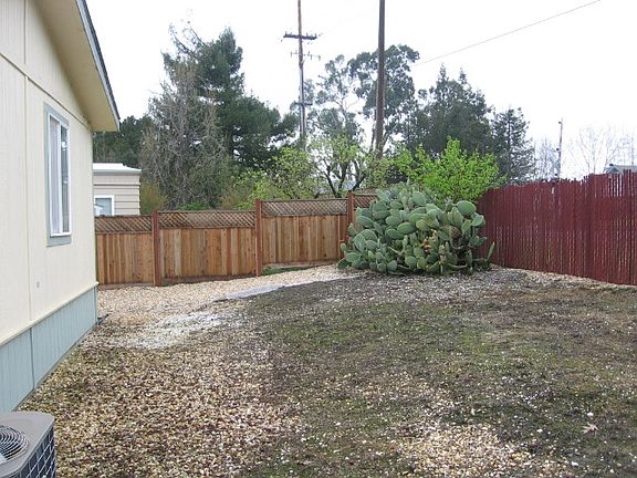 4th image of 74 E Napa Dr