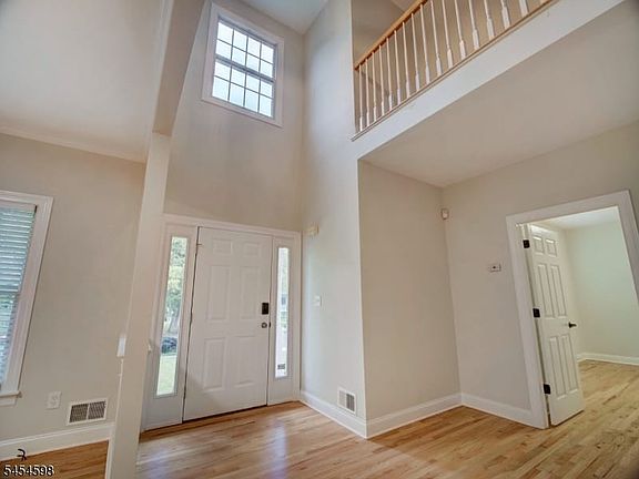 3rd image of 204 Lorraine Ave
