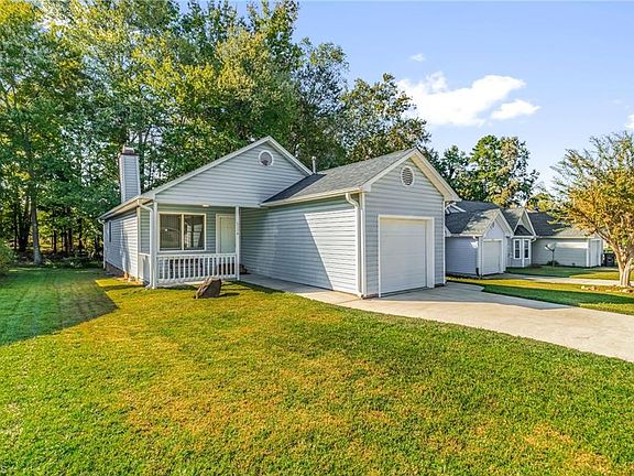 4th image of 3114 Westbury Dr