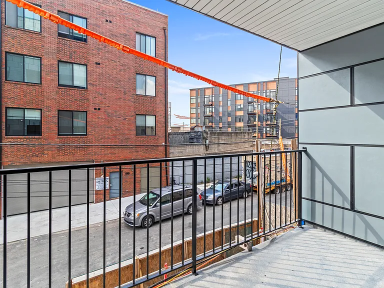2 bedroom private balcony