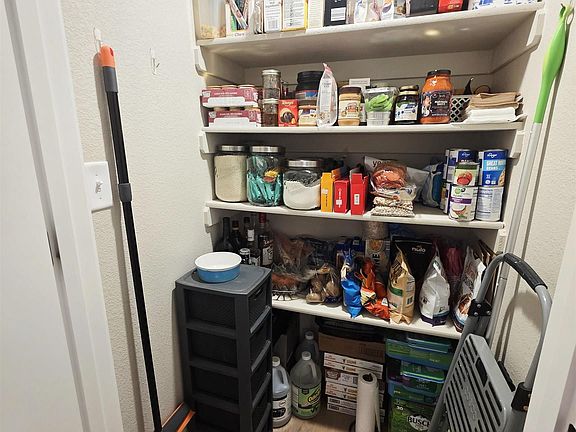 5th image of 5817 Goheen Dr