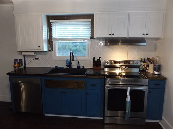 5th image of 528 Nicholas St