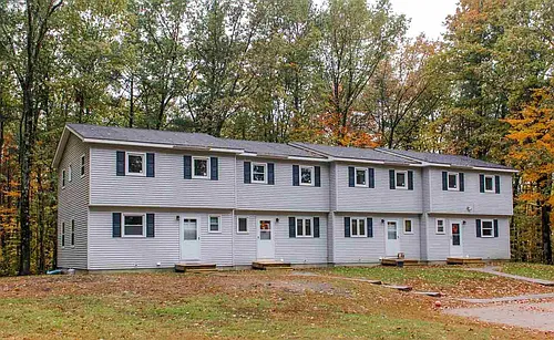 2388 Main St #4 Photo 1