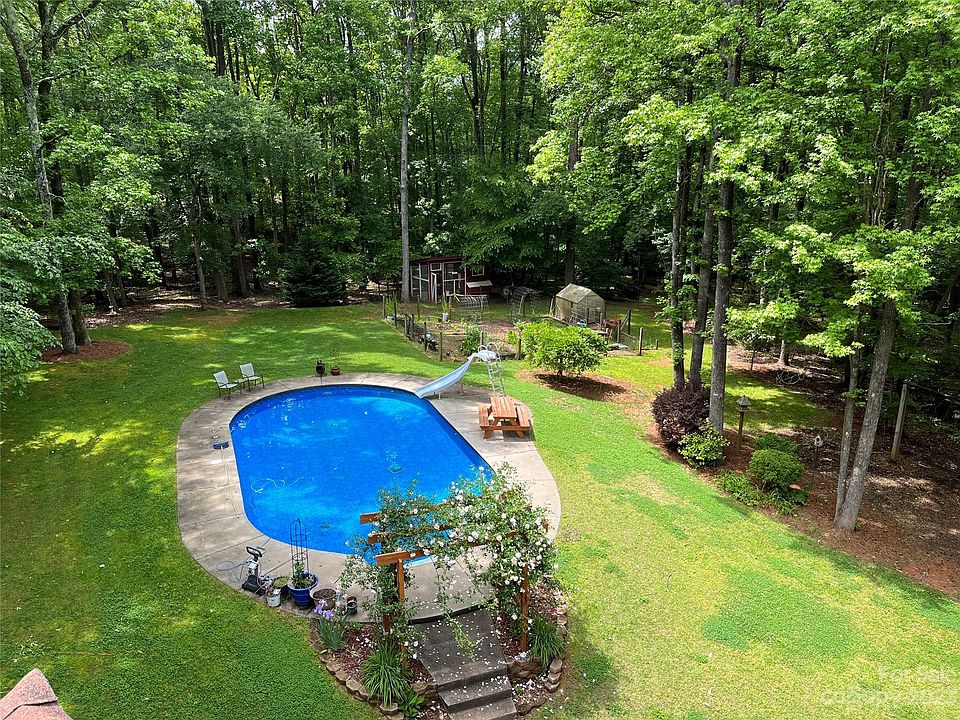 2nd image of 3302 Quail Ridge Ln