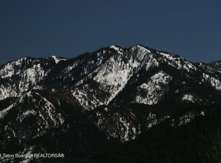 166 Primrose Ct, Alpine, WY 83128