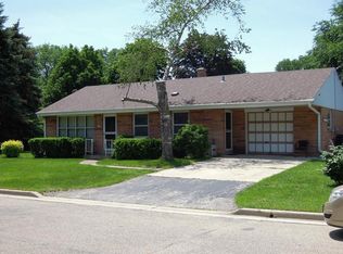 2109 N 106th St, Wauwatosa, WI 53226