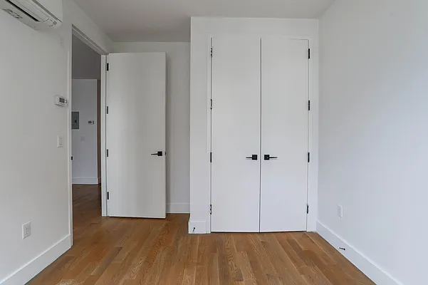 Rented by ERNY LLC | media 23