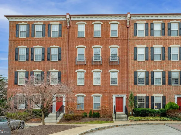103 Surgeon General Ct, Philadelphia, PA 19146