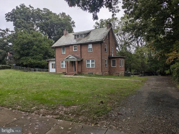 4610 Cedargarden Rd, Baltimore, MD 21229