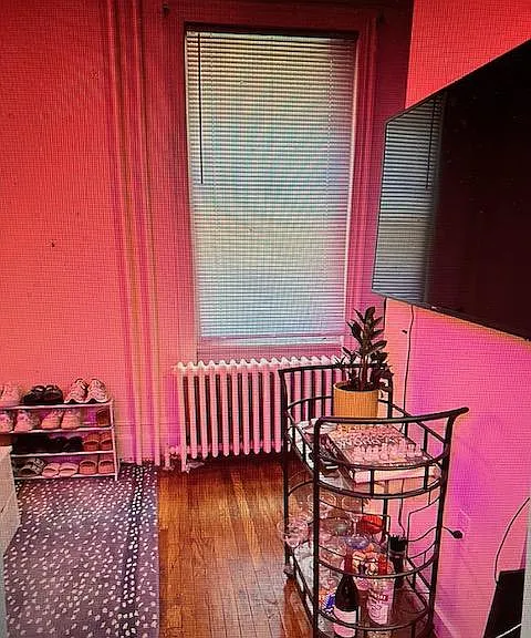 2039 Spring Garden St #1R — Photo 6