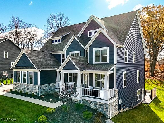 3rd image of 815 Joseph Dr