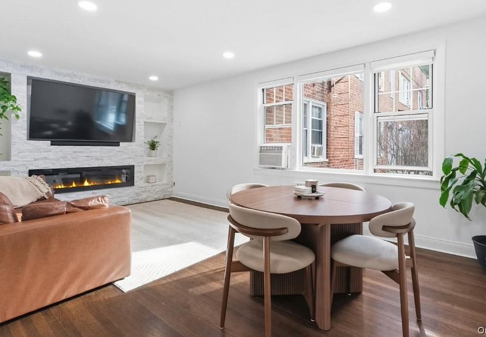 1st image of 14 Soundview Avenue #31