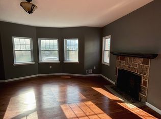 27 Walter Hammond Pl #1, Waldwick, NJ 07463