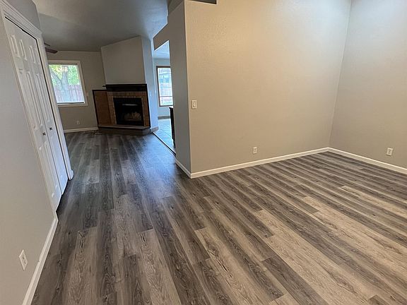 5th image of 3313 N Tylerson Ave