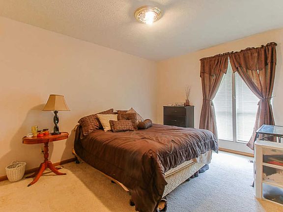 2nd image of 6117 S Apopka Dr