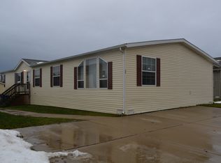 89 Salem Cir, Saline, MI 48176