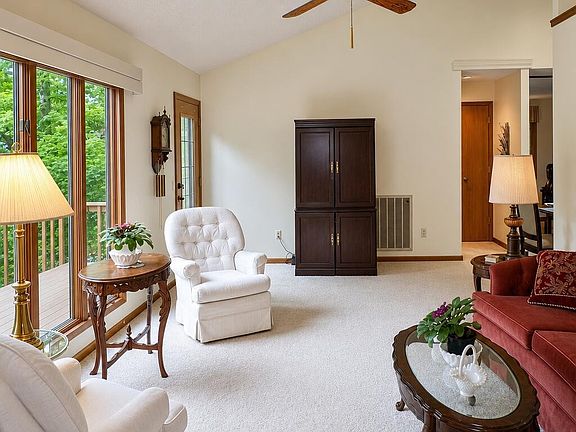5th image of 101 Adler Ln