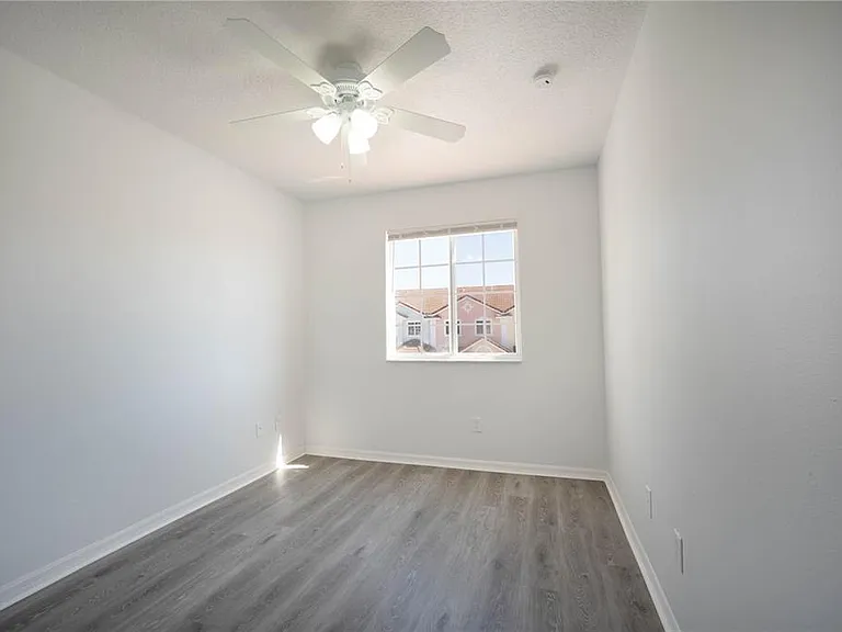 1241 S Beach Cir — Photo 15