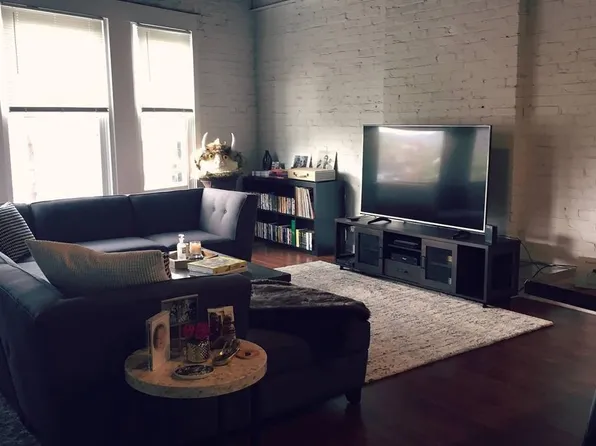 110 W Pike St APT J, Covington, KY 41011