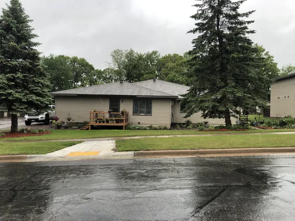 1609 Devney Dr #1, Altoona, WI 54720