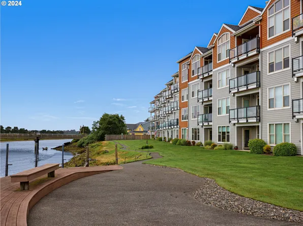 1000 N Holladay Dr Unit 308, Seaside, OR 97138