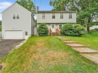 68 Riverview Cir, Wayland, MA 01778