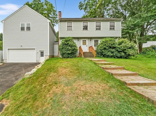68 Riverview Cir, Wayland, MA 01778