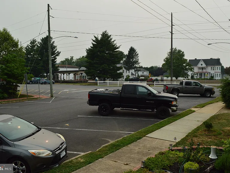 121 Broad St — Photo 38