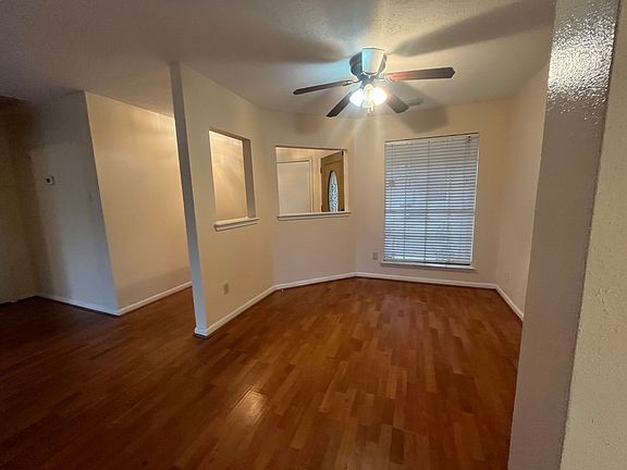 3rd image of 4823 Pecan Grove Dr