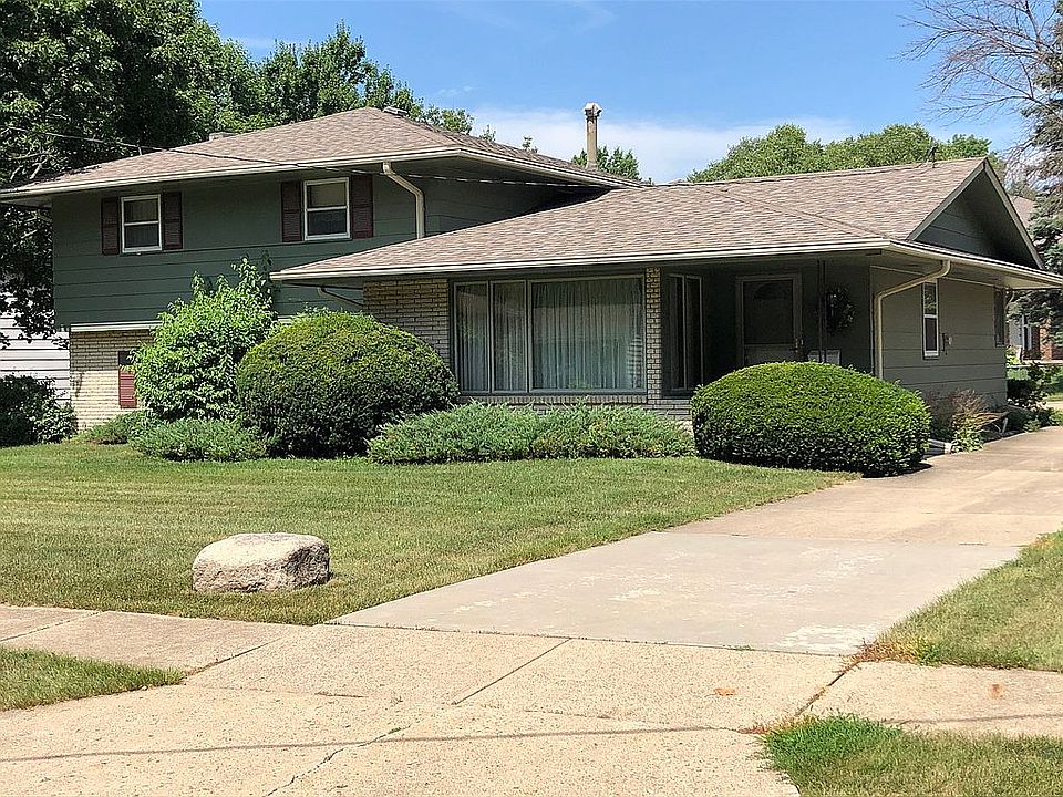 1st image of 4912 Ash Dr