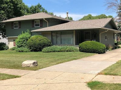 4912 Ash Dr, Pleasant Hill, IA, 50327
