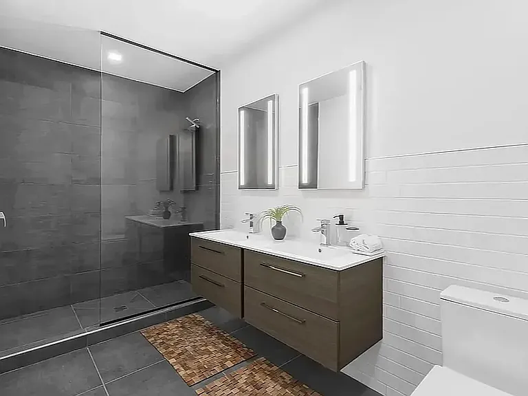 475 Kent Ave #203 — Photo 9