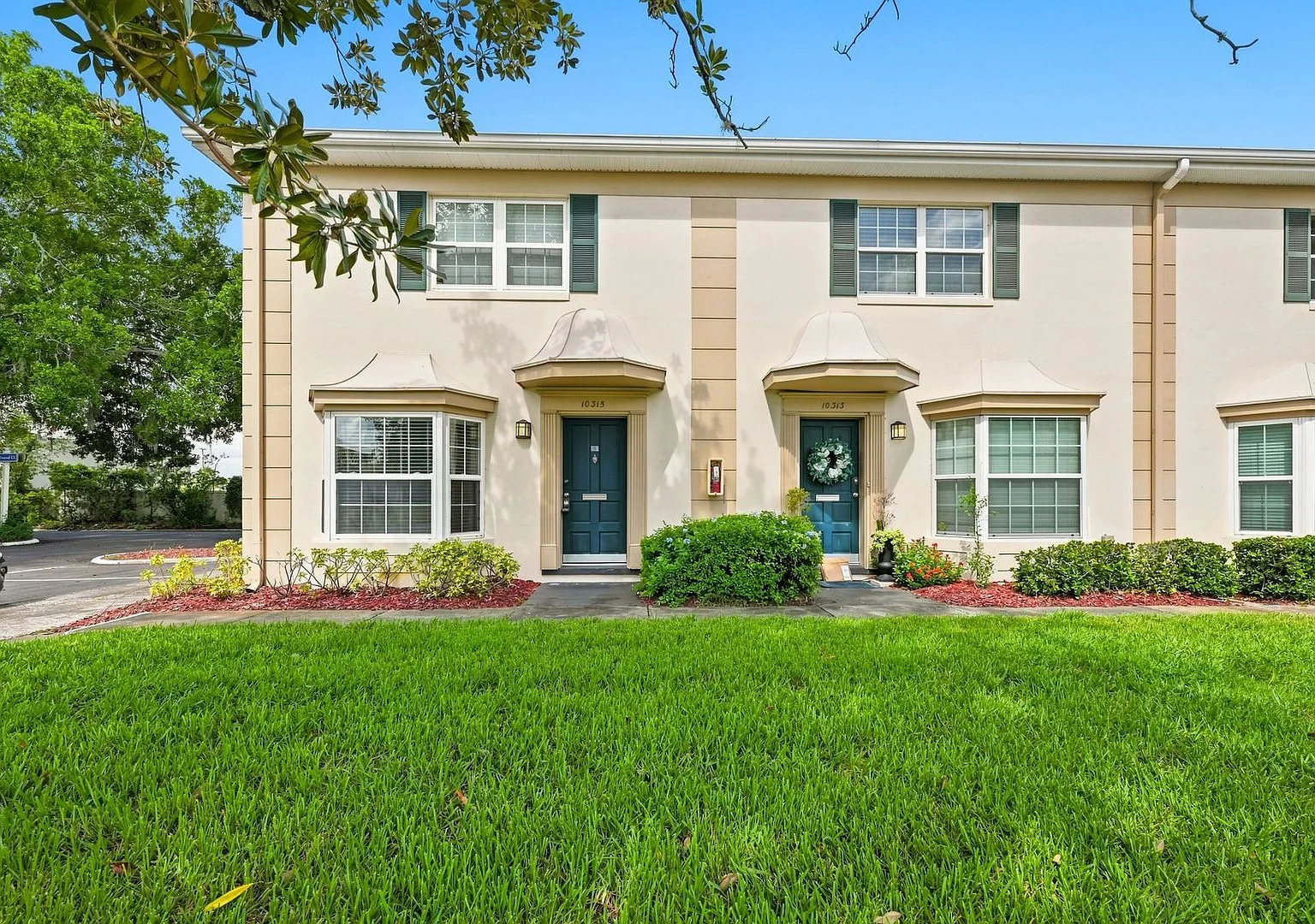Spacious 2-Bedroom Townhome in the Heart of Carrollwood — Photo 1