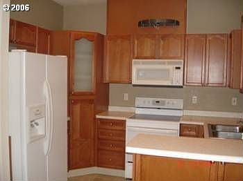 1st image of 5264 NE 121st Ave #342