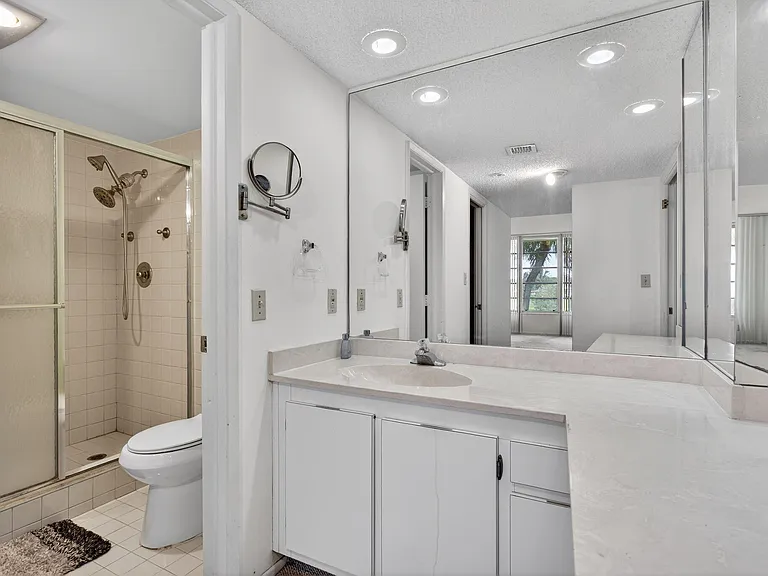 800 Cypress Blvd #204A — Photo 17