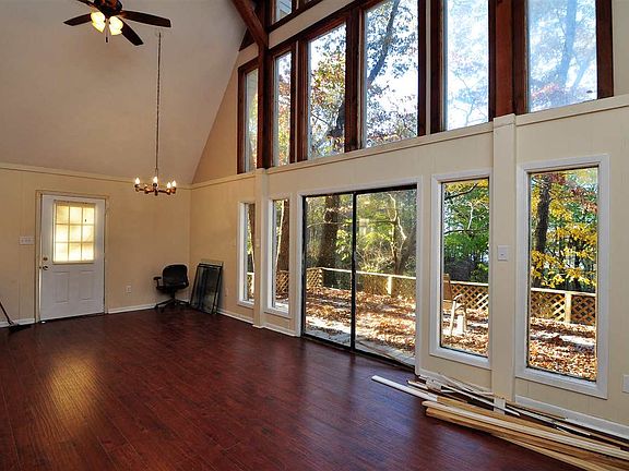 5th image of 170 Rolling Brook Dr